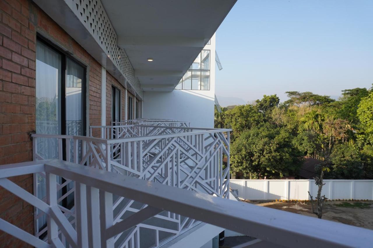 Shada Pathor Hotel & Resort Companiganj Exterior foto